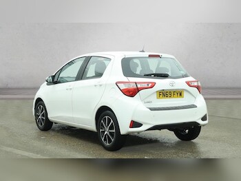 Used Toyota Yaris 2019 for sale - 78181292: Photo