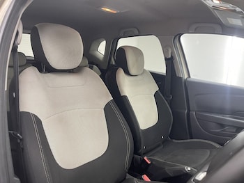 Used Renault Captur 2018 for sale - 79584285: Photo