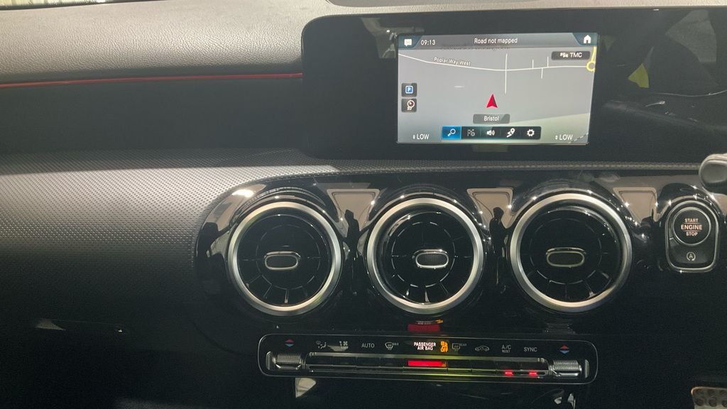 Used Mercedes-Benz A-Class 2018 for sale - 77133397: Photo 3