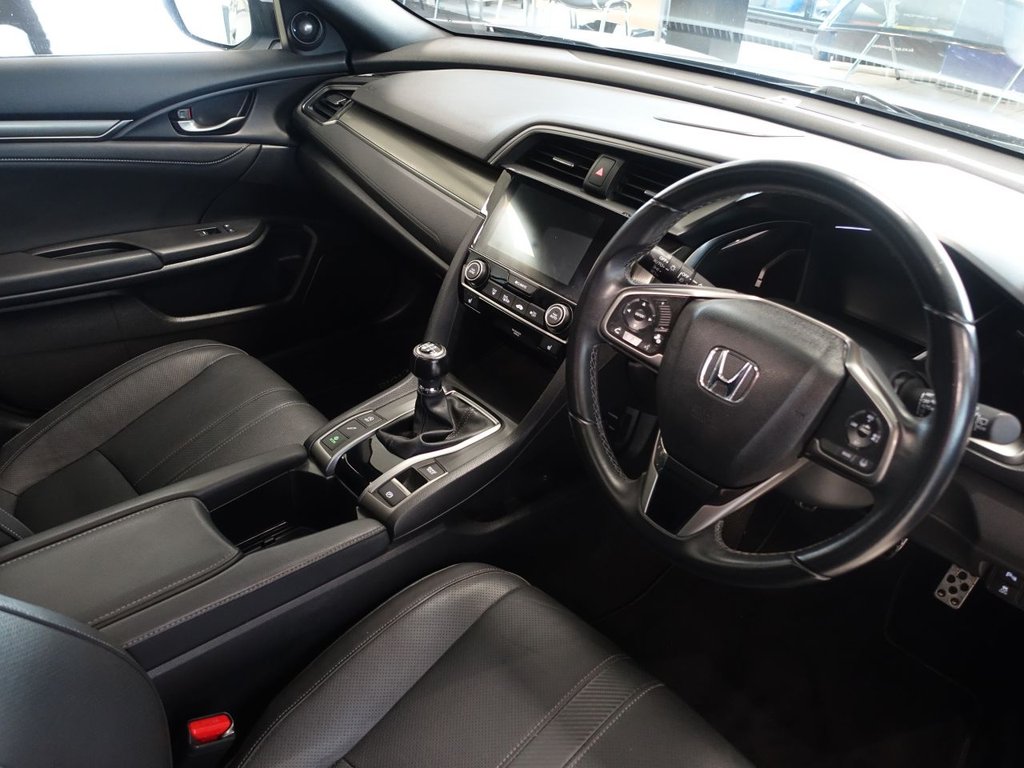 Used Honda Civic 2019 for sale - 77026826: Photo 3