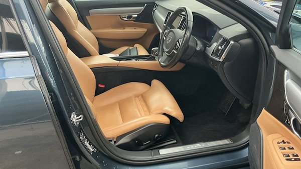 Used Volvo V90 2020 for sale - 76185688: Photo 2
