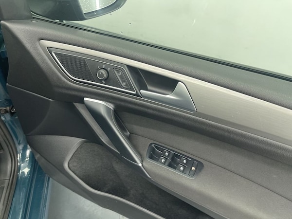 Used Volkswagen Golf SV 2017 for sale - 76132272: Photo 18