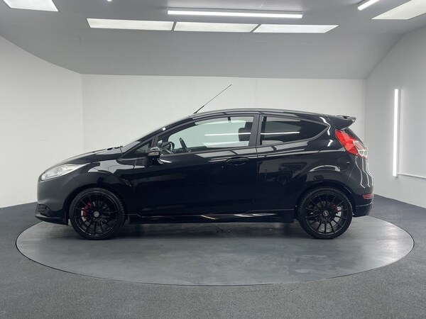 Used Ford Fiesta 2017 for sale - 76105428: Photo 7