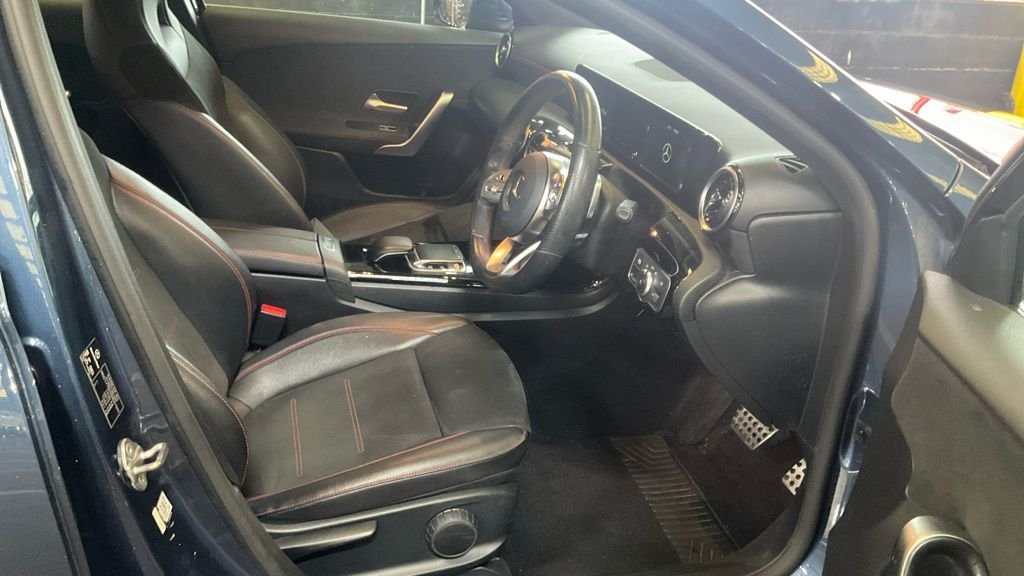 Used Mercedes-Benz A-Class 2019 for sale - 76372507: Photo 2