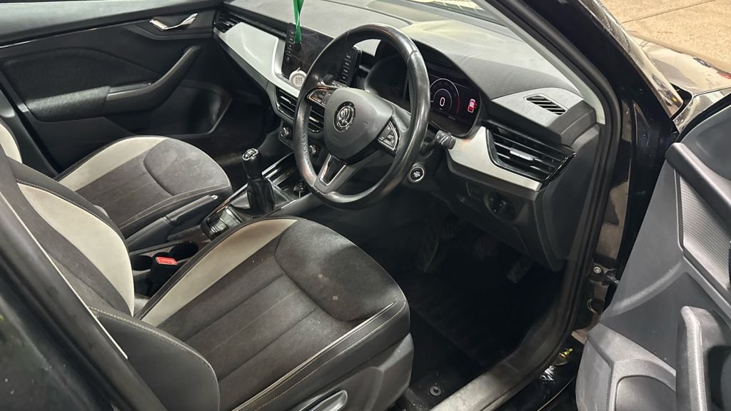 Used Skoda Kamiq 2020 for sale - 76132240: Photo 2