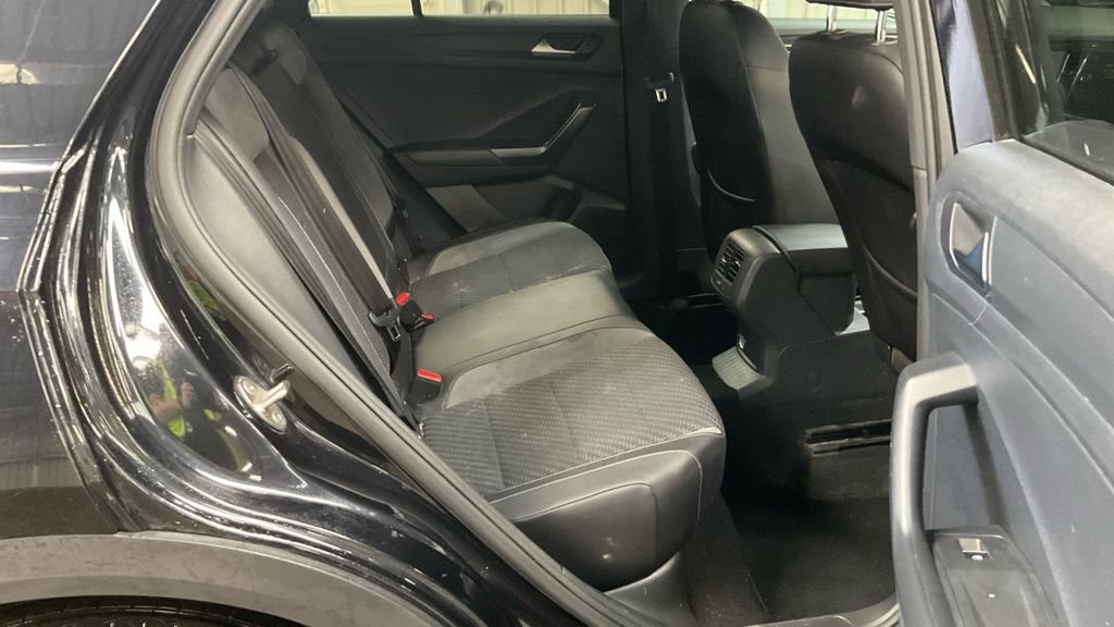 Used Volkswagen T-Roc 2019 for sale - 76048164: Photo 9