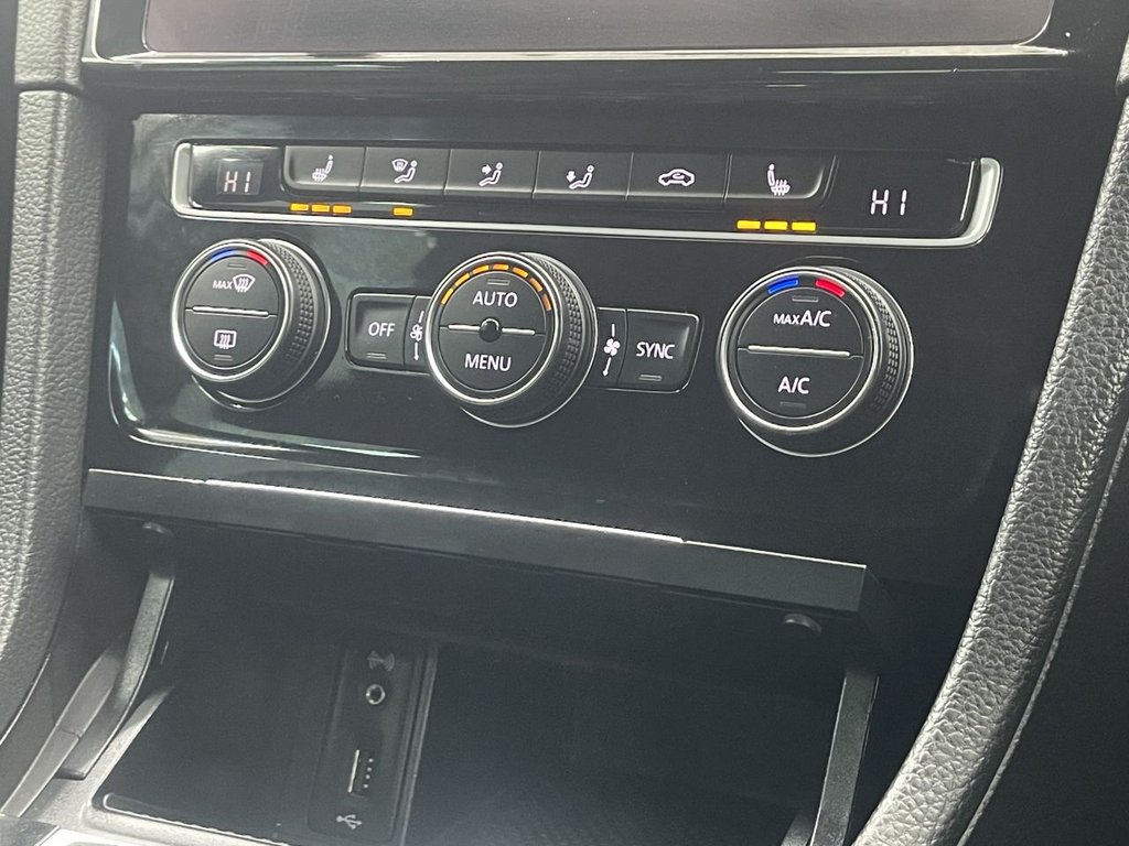 Used Volkswagen Golf 2018 for sale - 76454650: Photo 33