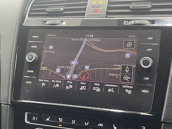 Used Volkswagen Golf 2018 for sale - 76454650: Photo