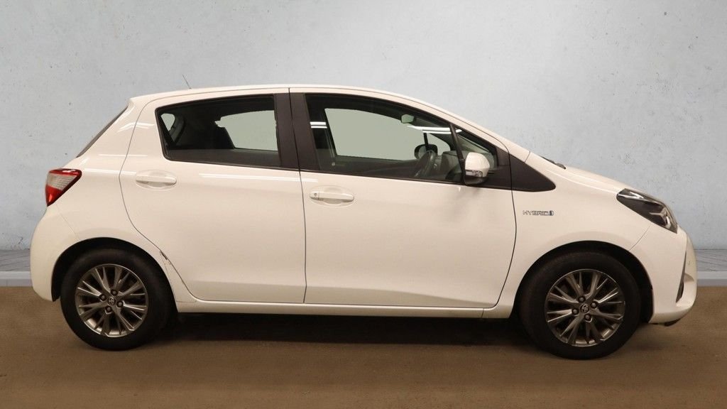 Used Toyota Yaris 2017 for sale - 77991201: Photo 8