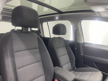 Used Volkswagen Touran 2020 for sale - 79584532: Photo