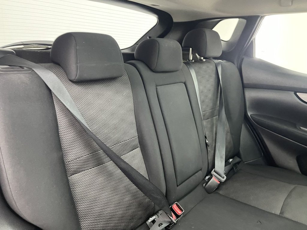 Used Nissan Qashqai 2016 for sale - 77383829: Photo 17