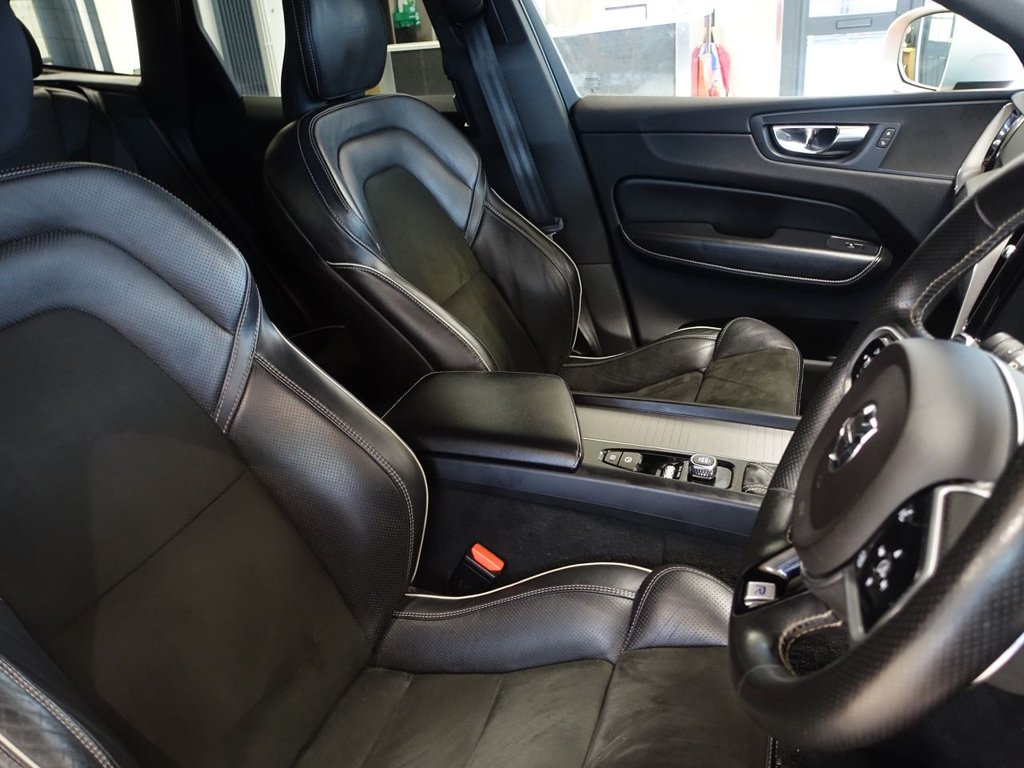 Used Volvo XC60 2018 for sale - 77027234: Photo 14