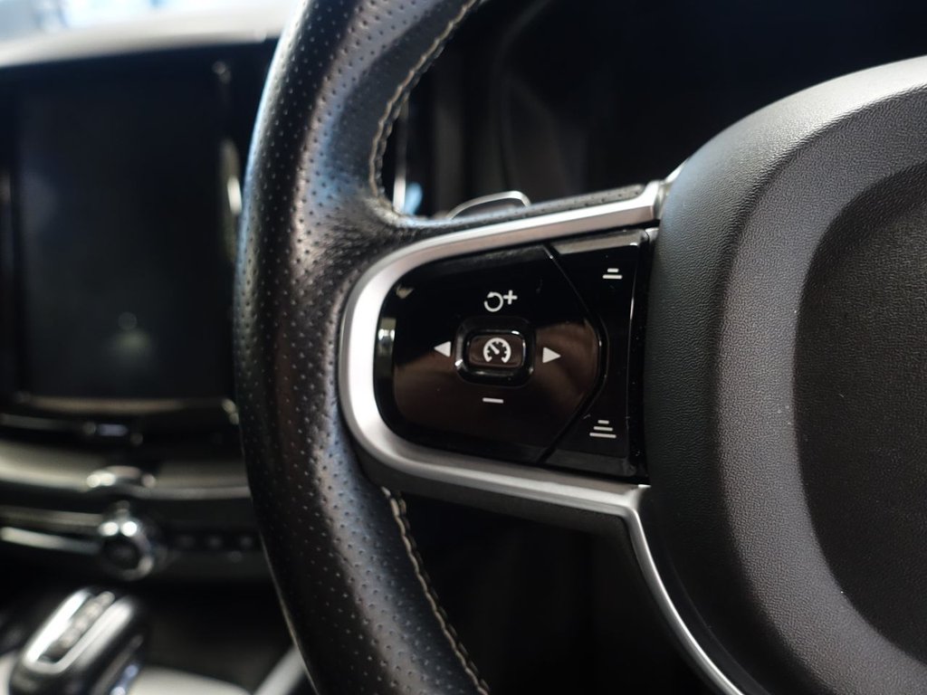 Used Volvo XC60 2018 for sale - 77027234: Photo 21