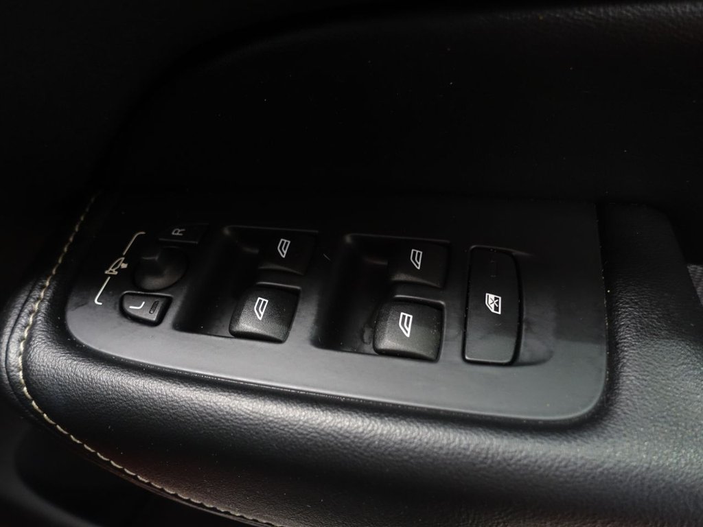 Used Volvo XC60 2018 for sale - 77027234: Photo 26