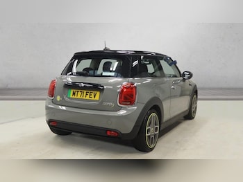 Used MINI Hatch 2021 for sale - 77976284: Photo