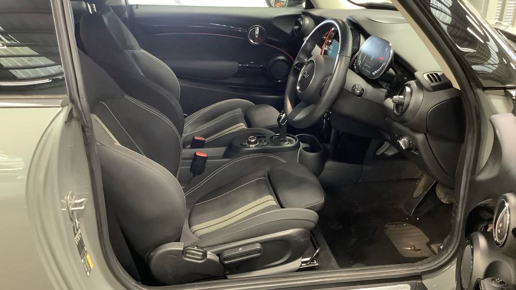 Used MINI Hatch 2021 for sale - 77976284: Photo 9