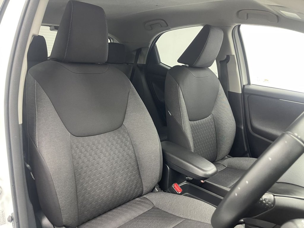 Used Toyota Yaris 2023 for sale - 76291724: Photo 2