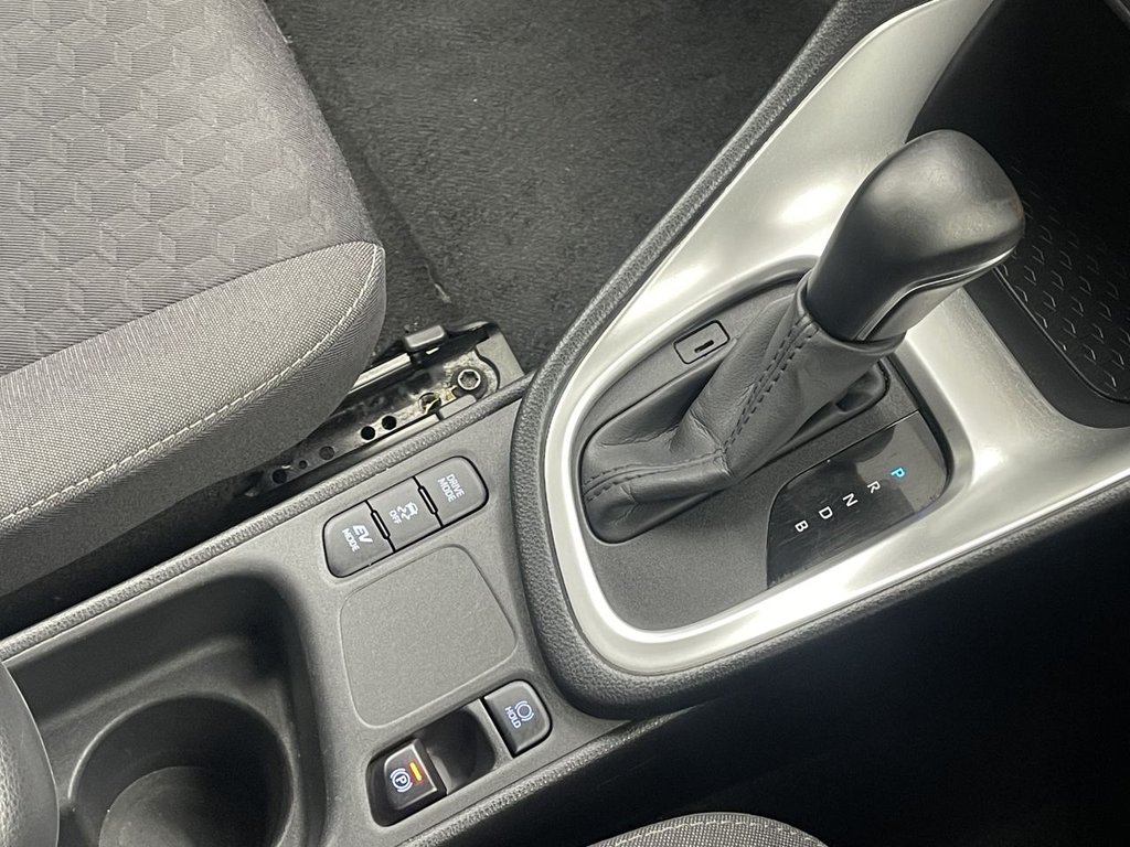 Used Toyota Yaris 2023 for sale - 76291724: Photo 26