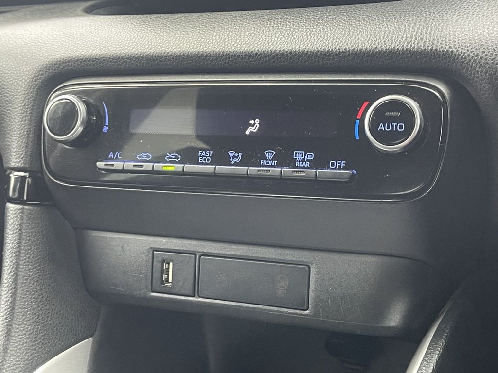 Used Toyota Yaris 2023 for sale - 76291724: Photo 31