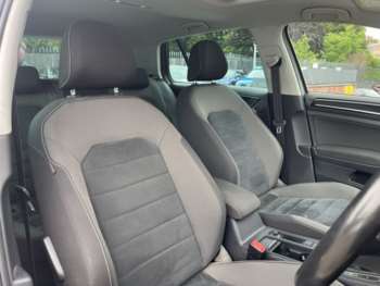 Used Volkswagen Golf 2016 for sale - 74747132: Photo