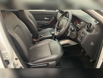 Used Dacia Duster 2022 for sale - 76574723: Photo