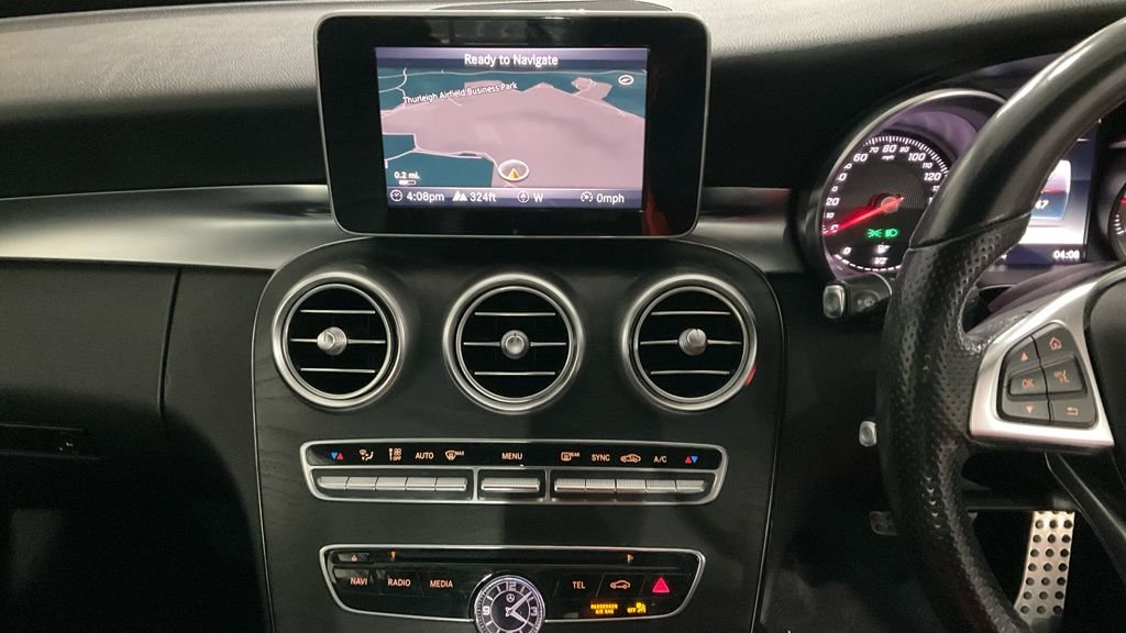 Used Mercedes-Benz C Class 2018 for sale - 76900802: Photo 3