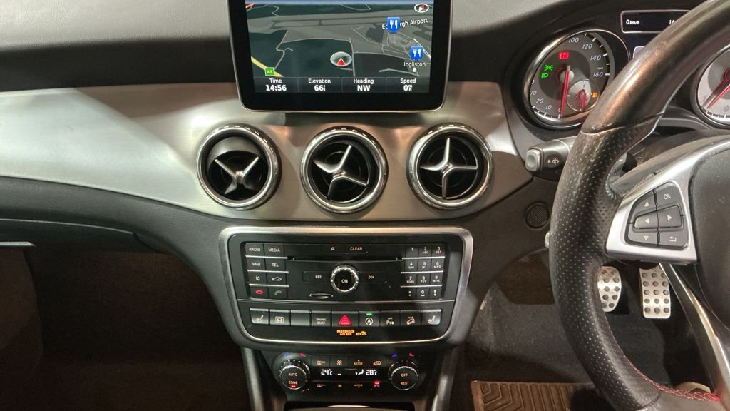 Used Mercedes-Benz GLA 2016 for sale - 76711071: Photo 3