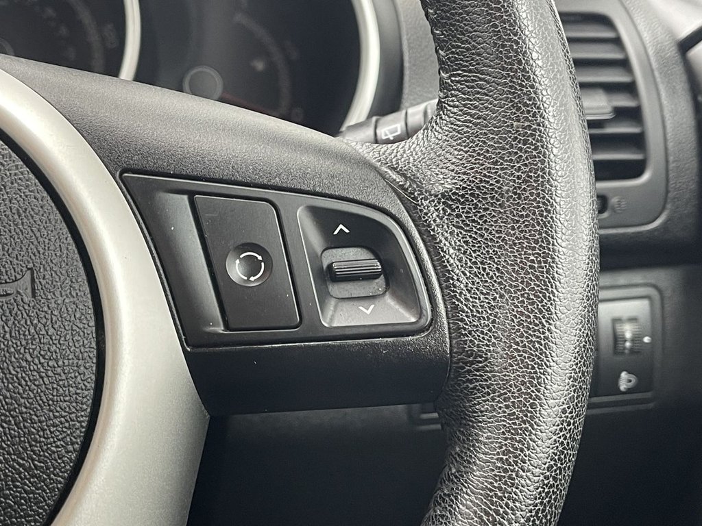 Used Kia Venga 2011 for sale - 77302025: Photo 25