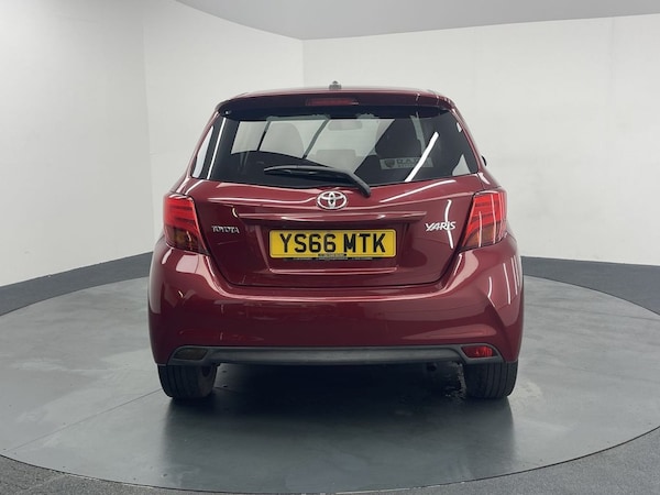 Used Toyota Yaris 2017 for sale - 75573035: Photo 10