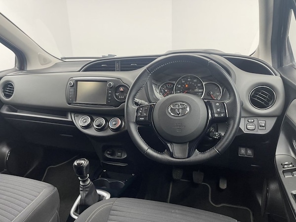 Used Toyota Yaris 2017 for sale - 75573035: Photo 19