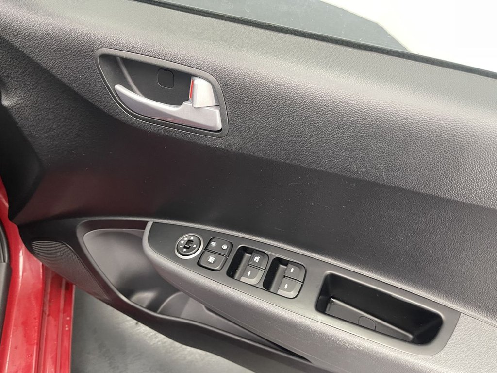 Used Hyundai i10 2018 for sale - 76655333: Photo 18