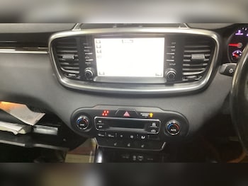 Used Kia Sorento 2018 for sale - 76570464: Photo