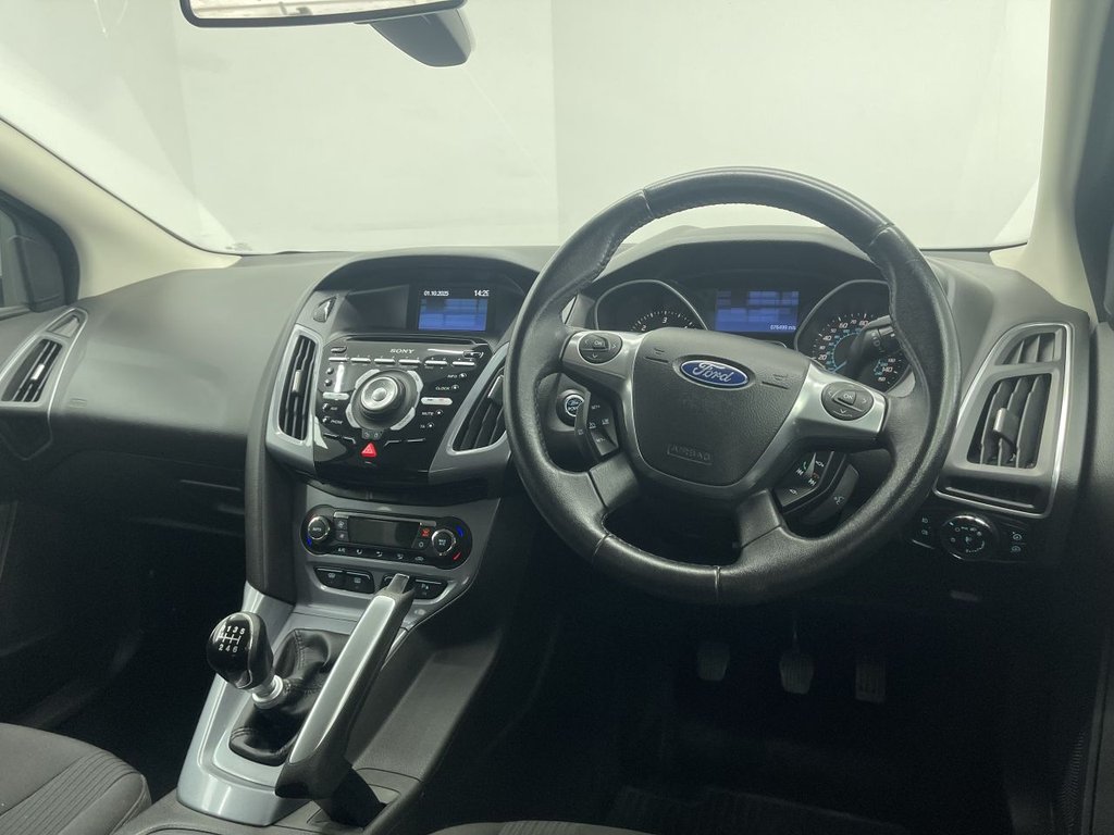 Used Ford Focus 2012 for sale - 76081193: Photo 19