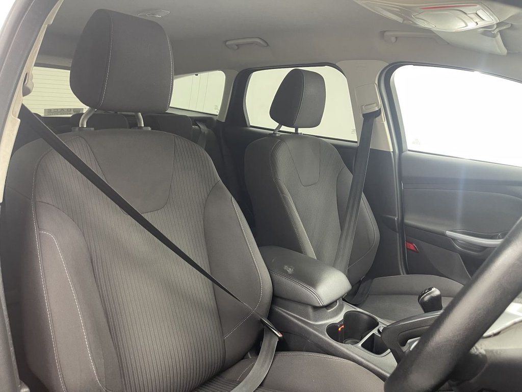 Used Ford Focus 2012 for sale - 76081193: Photo 2