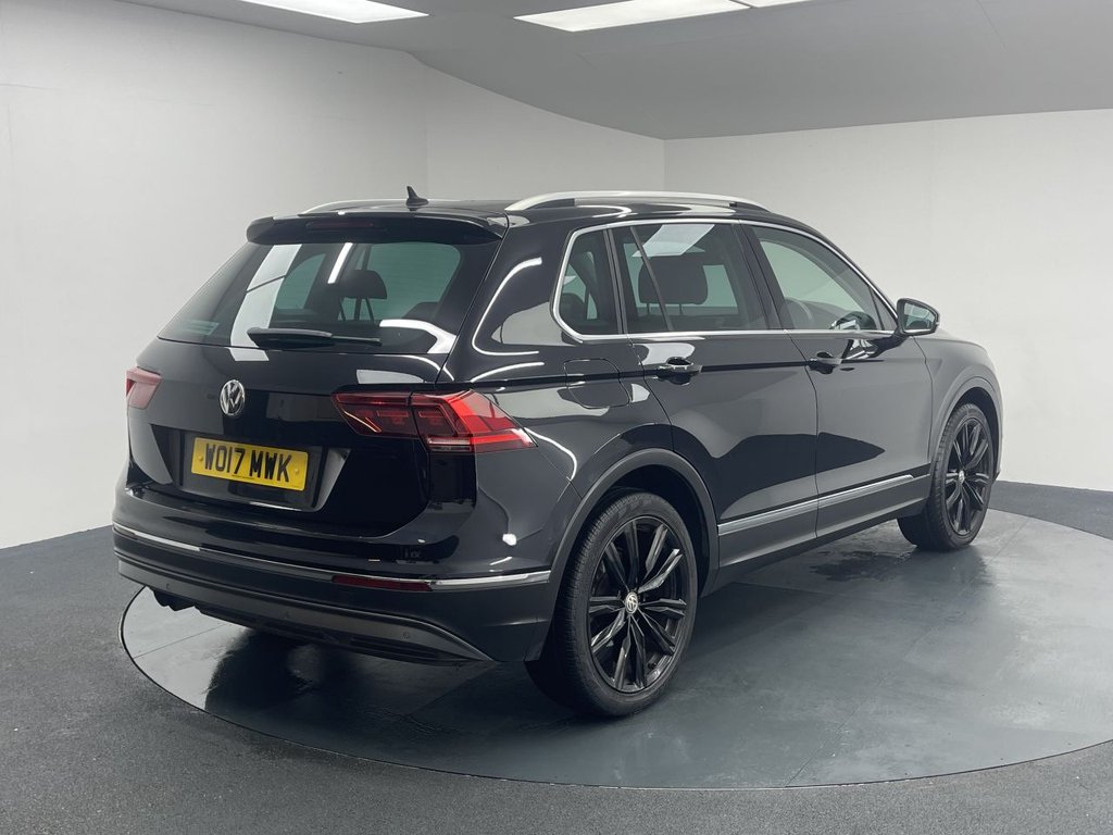 Used Volkswagen Tiguan 2017 for sale - 76841631: Photo 11