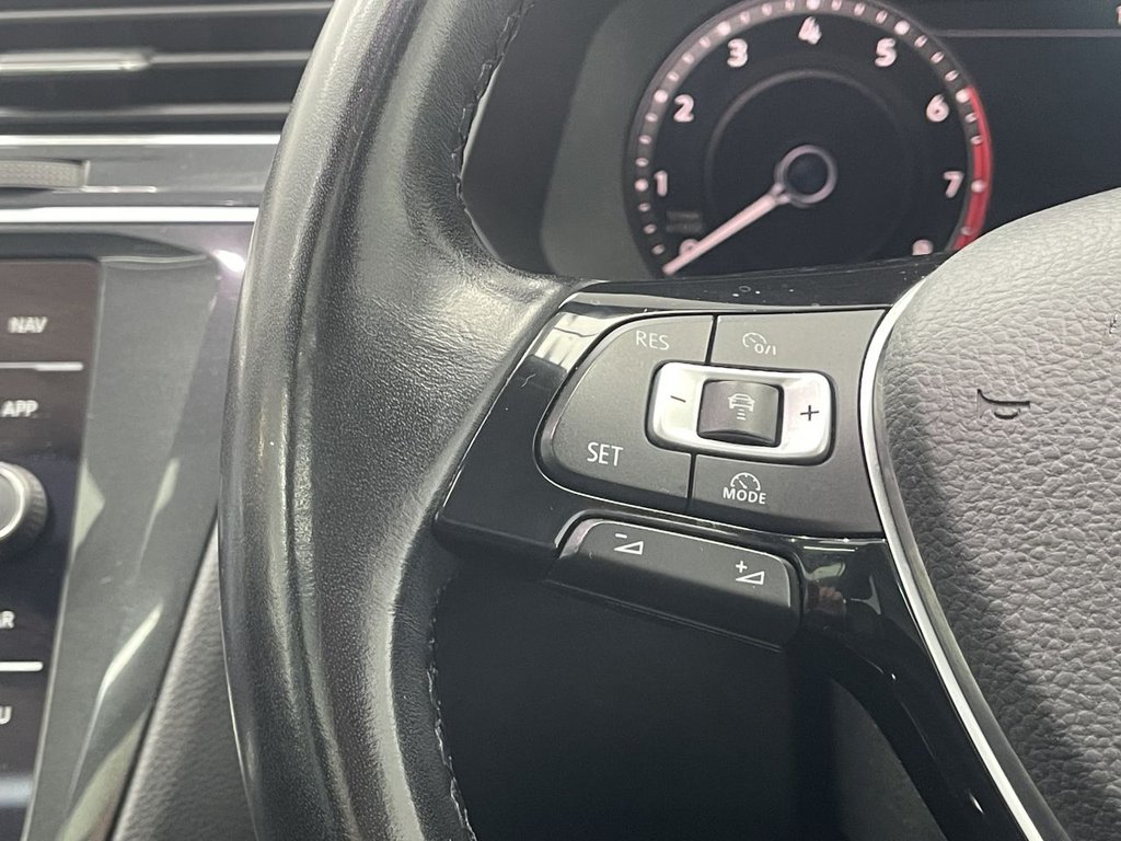 Used Volkswagen Tiguan 2017 for sale - 76841631: Photo 25