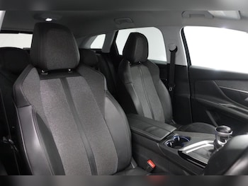 Used Peugeot 3008 2018 for sale - 79584611: Photo