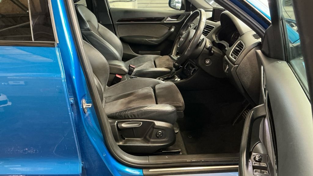 Used Audi Q3 2017 for sale - 77288369: Photo 2