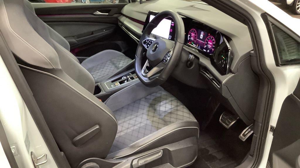 Used Volkswagen Golf 2020 for sale - 77609068: Photo 2