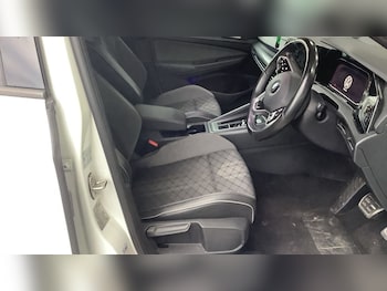 Used Volkswagen Golf 2021 for sale - 77133409: Photo