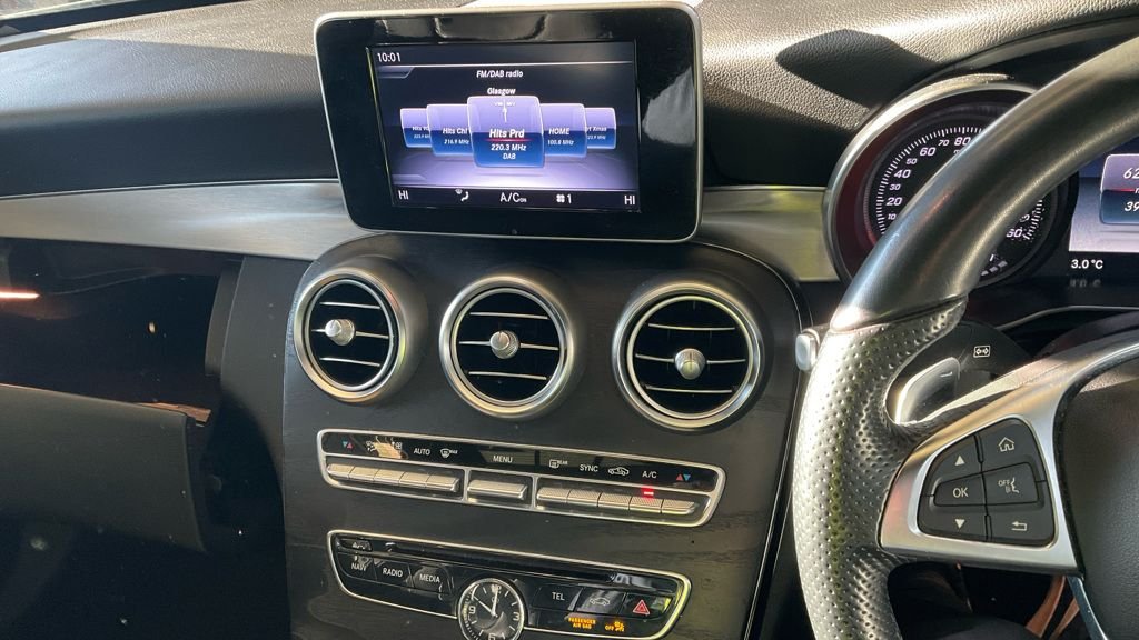 Used Mercedes-Benz C Class 2017 for sale - 76711120: Photo 3