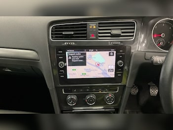 Used Volkswagen Golf 2018 for sale - 76574724: Photo