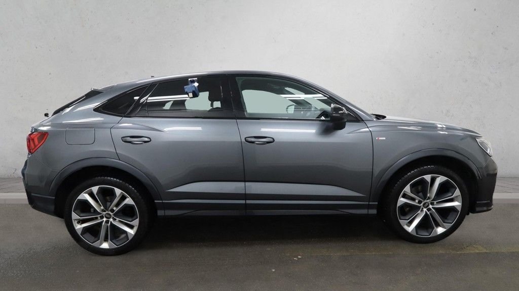 Used Audi Q3 2022 for sale - 77205330: Photo 8