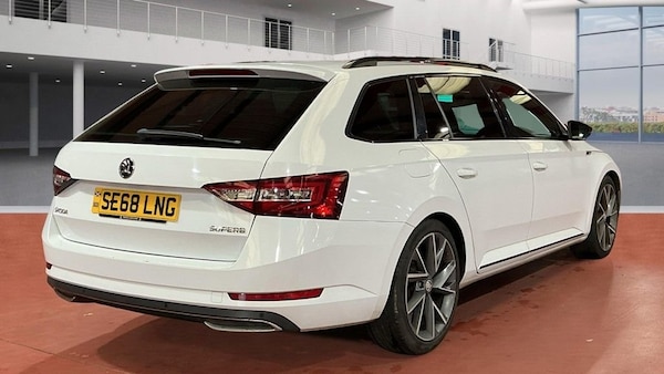 Used Skoda Superb 2019 for sale - 76291857: Photo 7