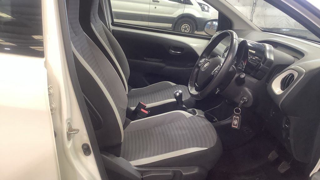 Used Toyota AYGO 2019 for sale - 78181263: Photo 10