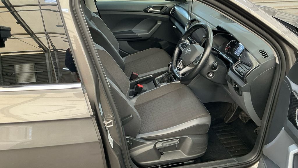 Used Volkswagen T-Cross 2021 for sale - 76132747: Photo 2