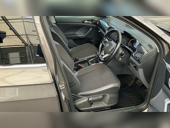 Used Volkswagen T-Cross 2021 for sale - 76132747: Photo 2