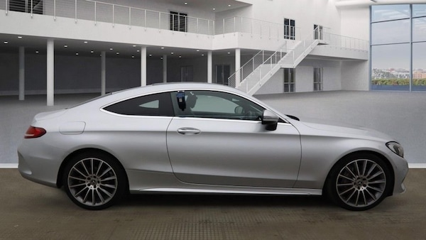 Used Mercedes-Benz C-Class 2018 for sale - 76236025: Photo 8