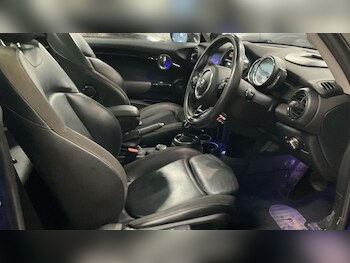 Used MINI Hatch 2018 for sale - 77520944: Photo