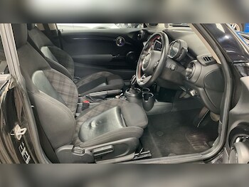Used MINI Hatch 2018 for sale - 79584864: Photo